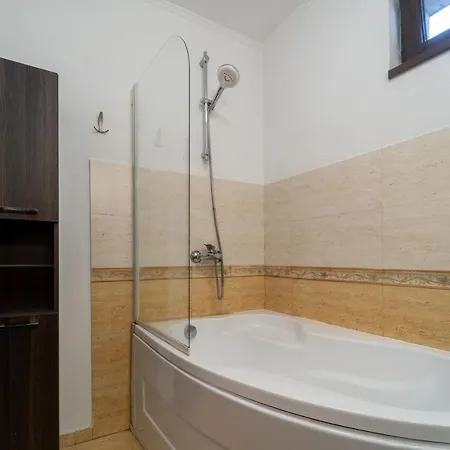 דירה Spacious 3 5* Mansion Near Muzeului Square. Free Parking