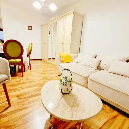 Spacious 3 5* Mansion Near Muzeului Square. Free Parking Cluj-Napoca