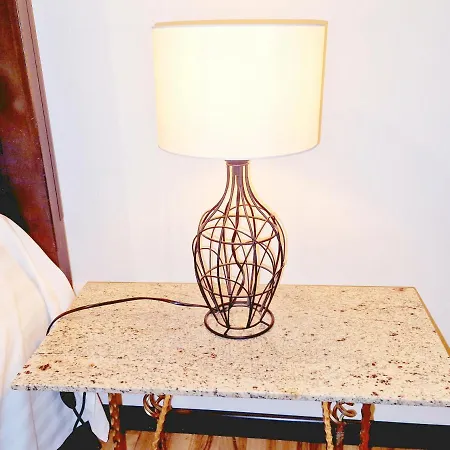 Апартаменти Spacious 3 5* Mansion Near Muzeului Square. Free Parking